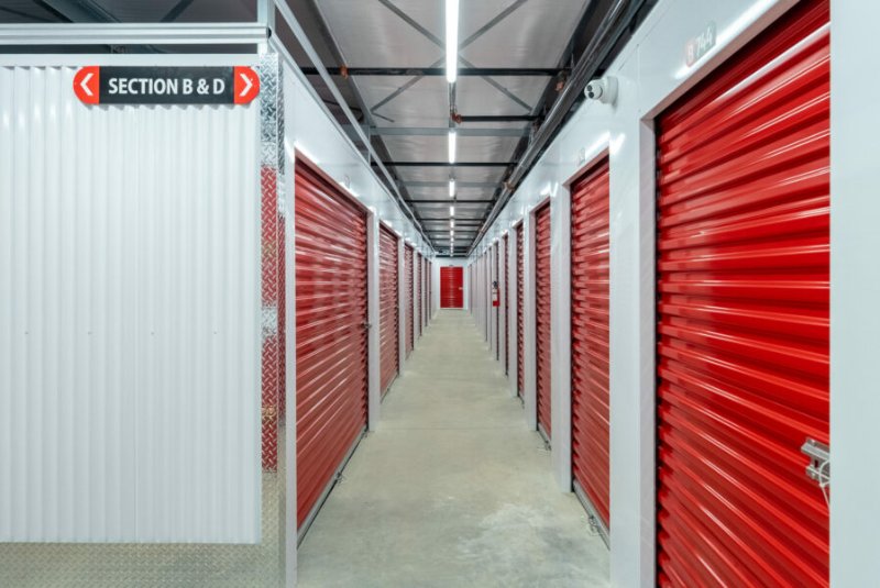 Storage Units at Migson Public Storage - 539 East Chester Ave, St Catharines, ON